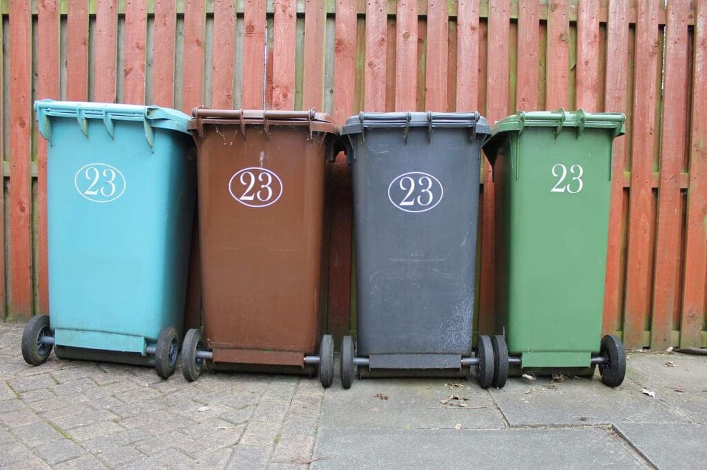 Quelles règles s’appliquent pour les poubelles sur le trottoir ?