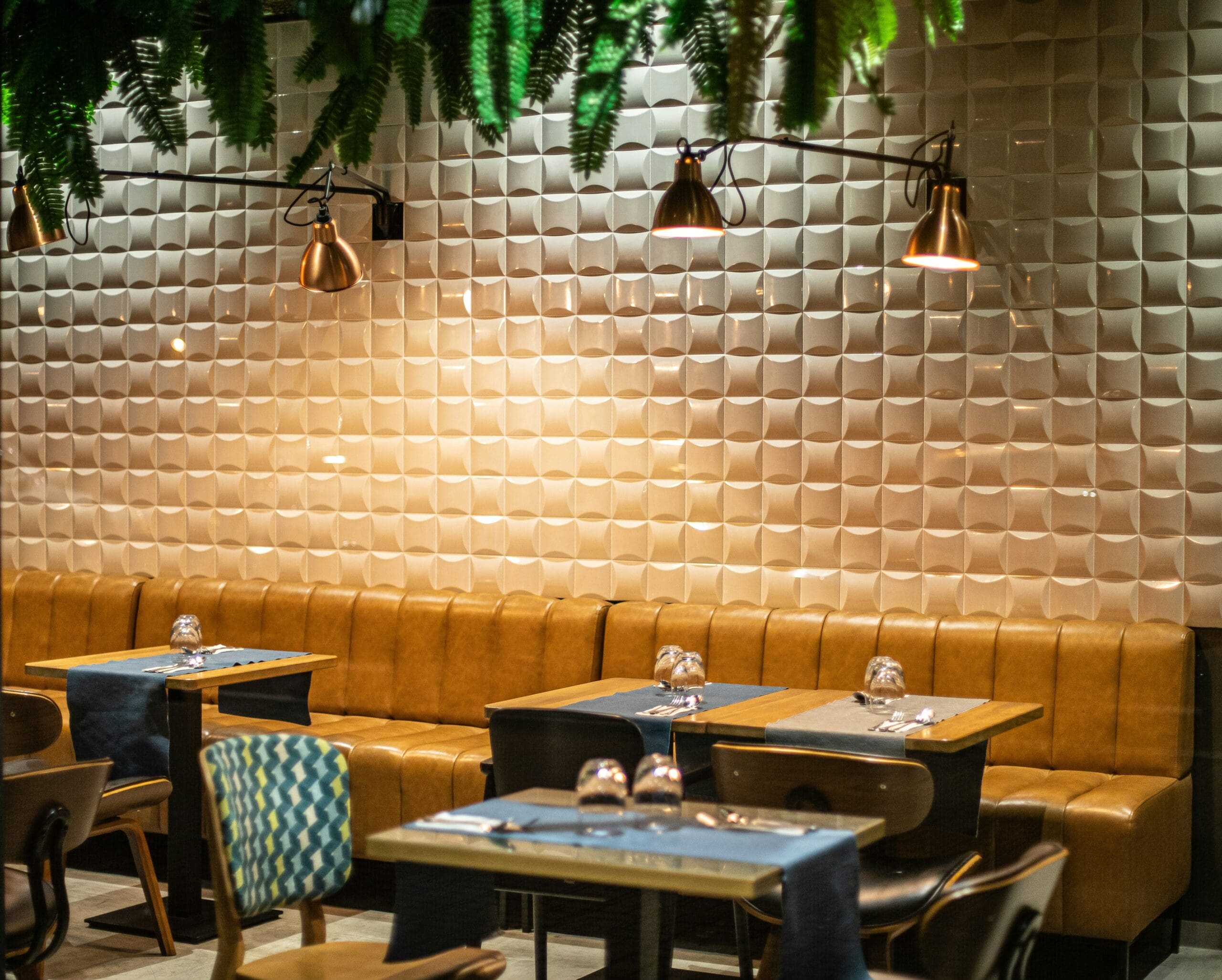 découvrez un univers culinaire raffiné et savoureux dans notre restaurant, où chaque plat est préparé avec passion et créativité pour vous offrir une expérience inoubliable.