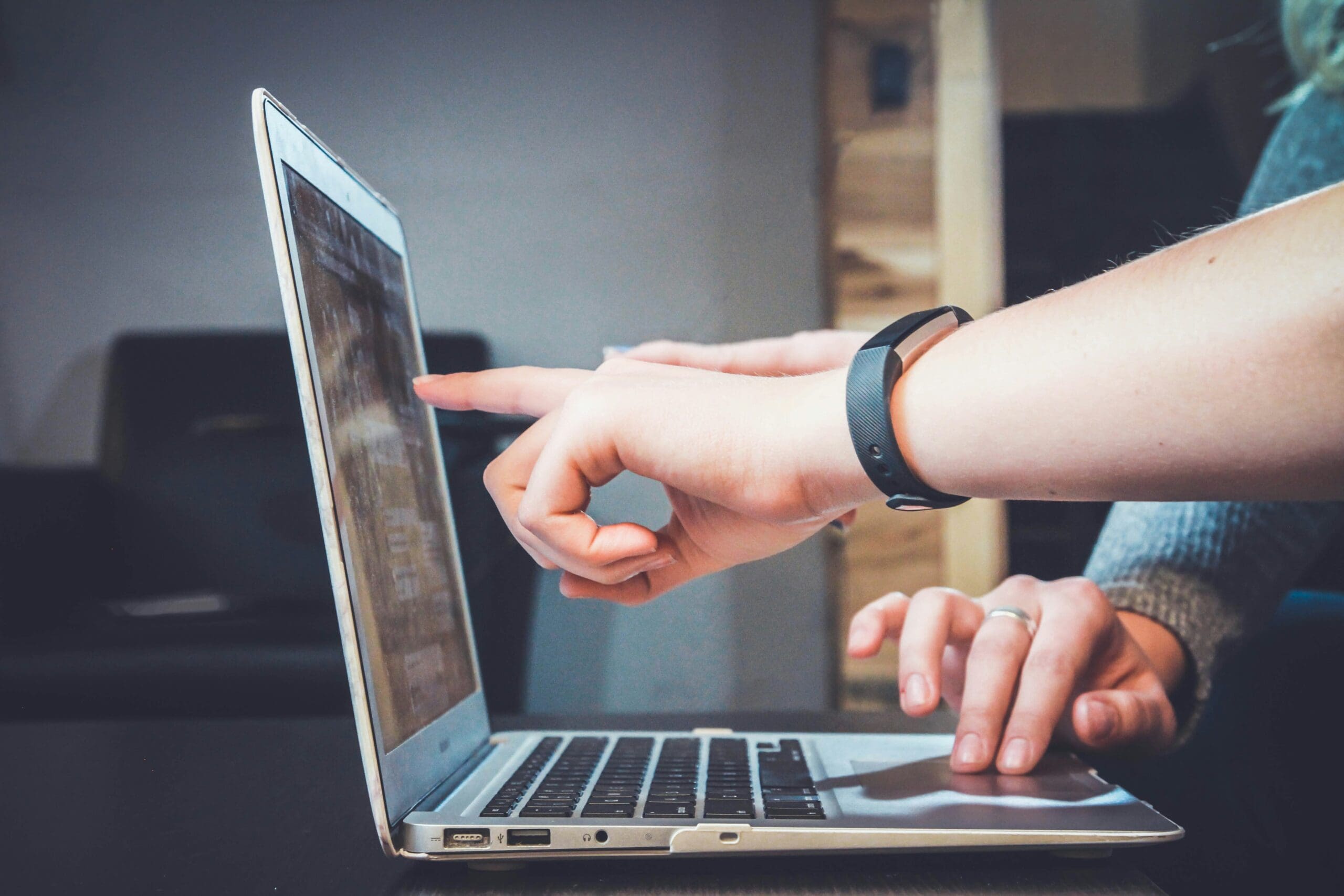 découvrez les informations essentielles sur le salaire d'un responsable marketing en début de carrière : perspectives, fourchettes de rémunération, et tendances du marché.