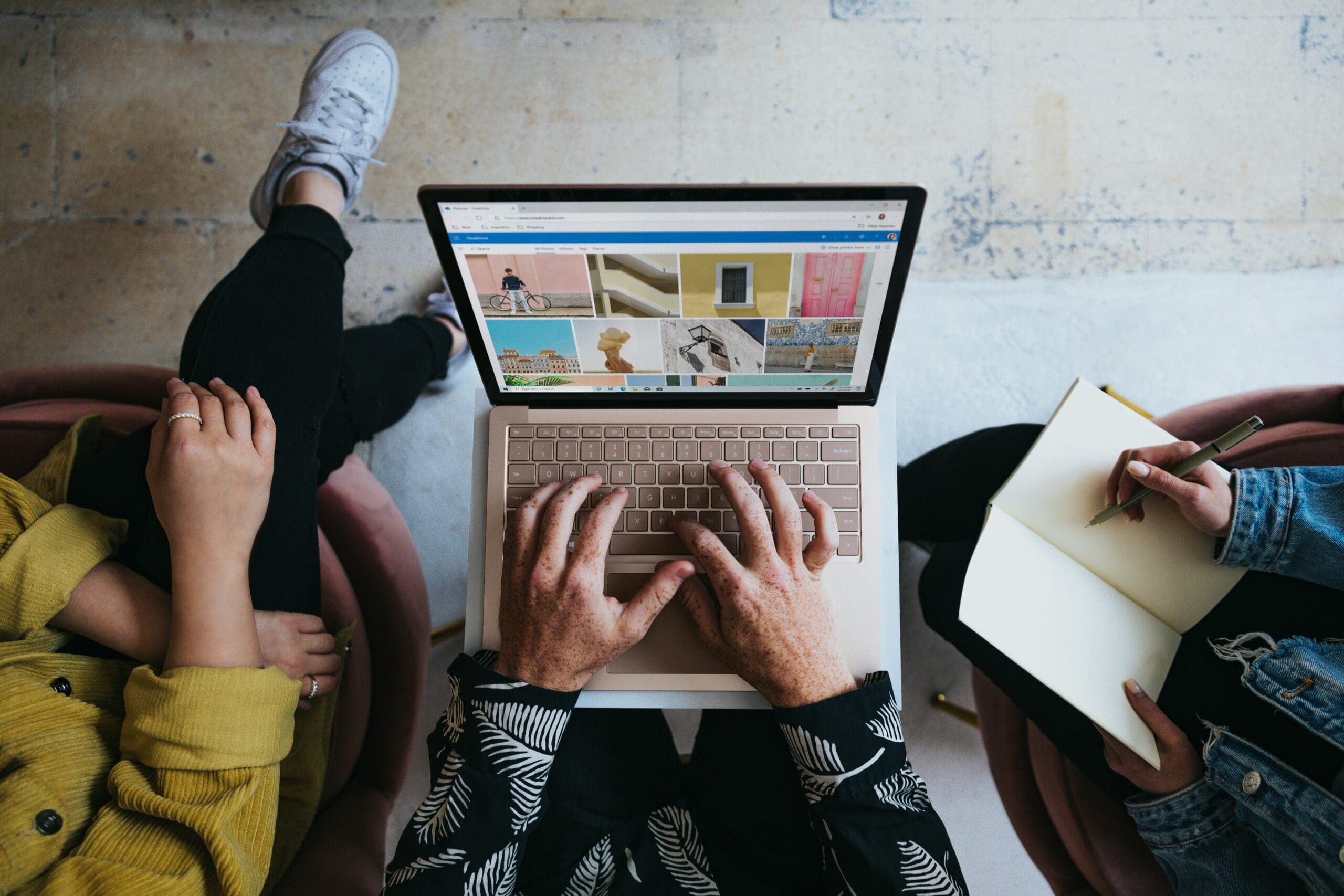 découvrez comment l'influence marketing peut dynamiser votre stratégie de promotion et renforcer la visibilité de votre marque grâce à des partenariats innovants avec des influenceurs de renom.