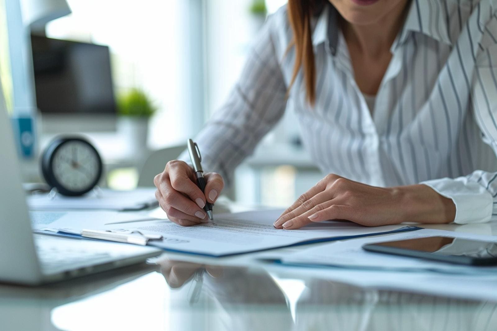 De CDD à CDI: Comprendre le Processus de Requalification d’un Contrat de Travail