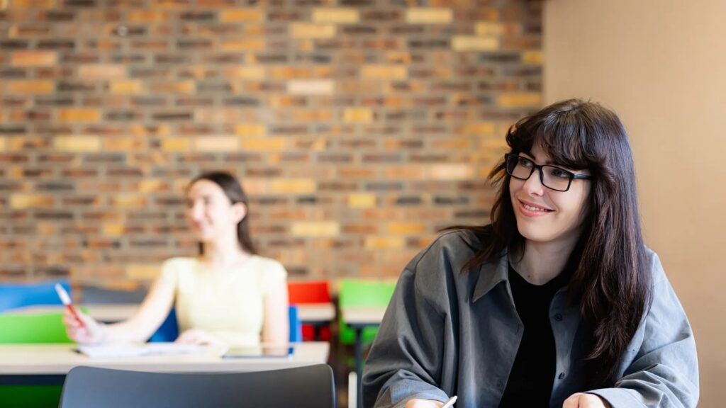 Équipe travaillant sur une stratégie de business development