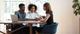 Que sont les frais REALTOR® et qui les paie ?