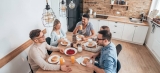 Acheter une maison avec un ami : avantages, inconvénients et comment commencer