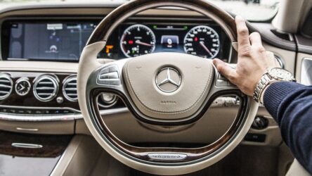 Assurance voiture et fiscalité : Peut-on déduire le déductible des impôts ?