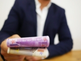 Quel est le salaire de la police scientifique ?