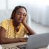 Prêt avec remboursement différé : la solution pour gérer vos finances sans pression immédiate ?